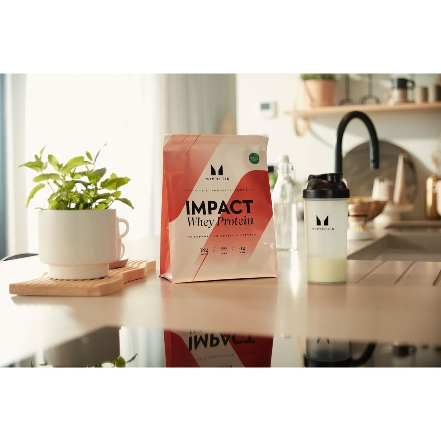 Impact Whey Protein Powder - 1Kg - 23G of Protein per Serving